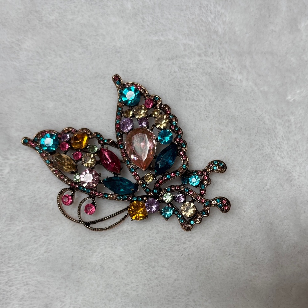 Ornate Filigree Butterfly Brooch in Antique Gold Tone